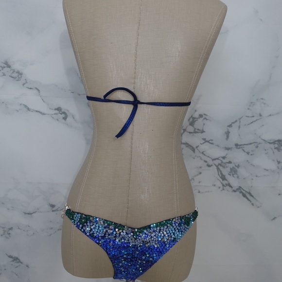 COMPETITION BIKINI - Picture 3 of 6